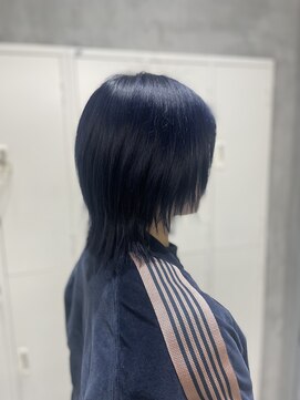 ジーナ 新宿(Zina) ウルフカット/ネイビー/ショートカット