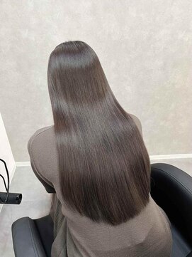 ウキ(uki) グレージュ　トリートメント