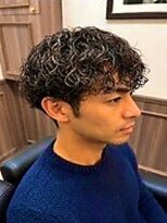 ミリオンバックス 上野(Million Bucks)&nbsp;MEN'S HAIR刈り上げセンターパート波巻きツイストスパイラル