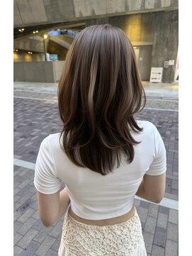 マリアバイアフロート(Maria by AFLOAT) 大人キレイなくびれレイヤー【トレンド韓国ヘア】