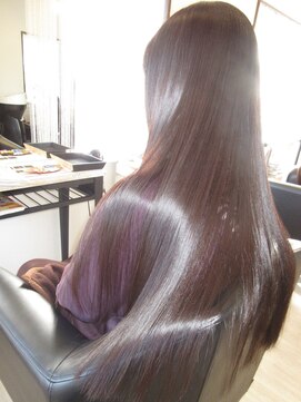 コア フィール ア デイ(COIFFURE A DAY) 【見附今町】M3Dミセススーパーロング