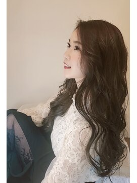 オペラ(Opera) アッシュベージュ/流しバング/ハイライトカラー/韓国風カール