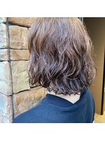 ティエル(Tiele) コテ巻きパーマ