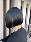 パッツンミニボブ