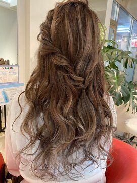ヘアーリゾートラシックアールプラス(hair resort lachiq R+) 《R＋》ヘアアレンジ☆ロングヘア