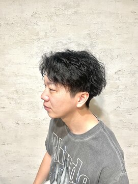 クオンヒール(QUON HEAL) 刈り上げツイストスパイラルセンターパートr