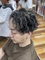 イエローコーン 金沢文庫店(YELLOW CORN) メンズハイライトパーマ/メッシュパーマ/ツイストスパイラル