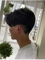 ナカジマ美容室東鯖江&nbsp;センターパートテーパーフェード