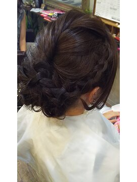 レヴィーマム(Revie mum) 編み込みセットスタイル