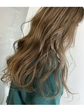 ジーナ(XENA) ハイライトベージュ