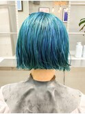 切りっぱなしボブ　ターコイズ　ブルーグリーン