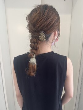 ヘアーデザイン シュシュ(hair design Chou Chou by Yone) 編みおろし/ヘアアレンジ/結婚式/ローポニー