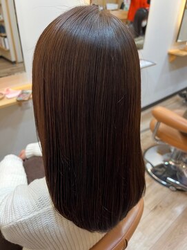 トランクゥイル(TranQuil) ブリーチなしカラー大人可愛いナチュラルマロンベージュカラー