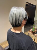 エヌプラスリタ 近鉄八尾(N+lita)&nbsp;人と被りたく無い方にオススメ アンブレラカラー ホワイトカラー