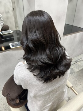 エルフレームバイワンラヴェスト(L'FLAME by one Lovest) グレージュカラー