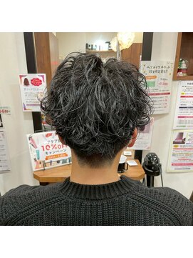美容室ヒラトヤ 都南店 20代30代40代ナチュラル束感ショート爽やか黒髪スパイラルパーマ