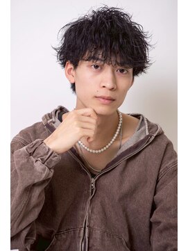 ルフュージュ バイ プロデュース 相模大野店(Refuge by Produce) メンズパーマ