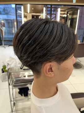 ゼンコー アオヤマ(ZENKO Aoyama) センターパート/ニュアンスパーマ/毛流れ/カルマ/