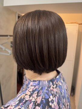 リンダ ルーナ(LINDA Luna) 白髪ぼかし/くすみブラウン/秋冬カラー/札幌駅