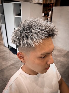 ルースト 京都駅前店(ROOST) MEN'S HAIR/ツイスト/スキンフェード/メッシュ/京都
