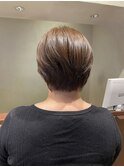 ハンサムショートヘア　オリーブベージュ