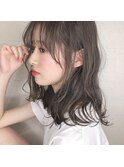 プラチナグレージュ