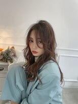 アルト(ALTO)&nbsp;20代30代大人可愛い前髪無しナチュラルカラーゆるふわロング