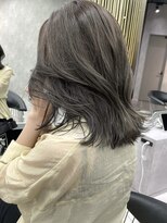シティ(CITY) スモーキーグレージュ[平山晶也]