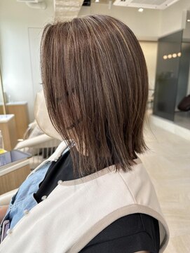 コンティロミー(CONTI ROMMY.) 外ハネ◎内巻き◎ハイライト◎お洒落感◎【ロブ】