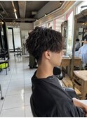 ツイストスパイラルパーマ センターパート メンズパーマ
