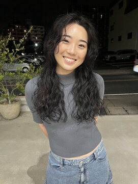 エマン(AIMANT) ロングパーマ