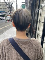 トロンヘアー(tronc hair)&nbsp;刈り上げショート　ニュアンスカラー