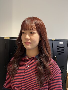 スティルエレ(STILL ere) 高彩度レッドカラー
