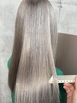 ココ 西葛西南口店(COコ)&nbsp;ホワイトシルバーカラー