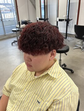 フライ 東通り店(Frei) ツイストスパイラル×レッドカラー