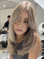 ヨロ 渋谷(YOLO)&nbsp;韓国ヘアーハッシュカットレイヤーカットハイライトカラー