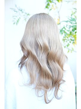 チェロ 中町(CHERO) ★美髪ダブルカラー＃ハイトーンカラー＃透明感カラー＃ブリーチ