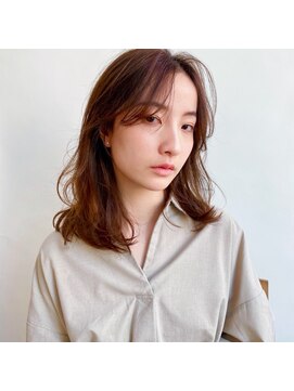 クーラ(Cura) *コテ巻き風ニュアンスパーマ・アッシュベージュ