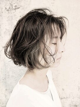 アールヌーヴォ(art nouveau) インナーハイライトボブ