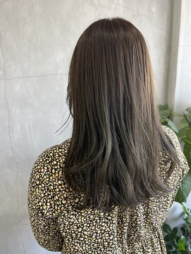 ティティ(TiTi) メラニンブレイク ベージュ ニュアンスカラー[TiTi_福田りの]