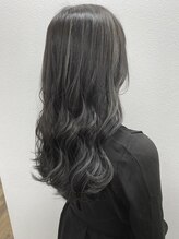 ヘアアンドメイク リヴィア(Rivia)