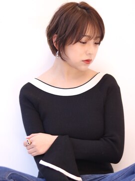 オーロ 宝塚店(ORO) 【ひし形30代40代グレージュカラー斜めバングショートボブ】