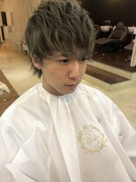 テオ(Theo)&nbsp;波巻きスパイラルパーママッシュショート無造作パーマ刈り上げ