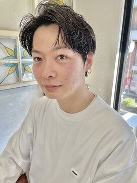 ヘアーアイスカルテット(HAIR ICI QUARTET) 20代30代40代マッシュシークレットパーマスキンフェード