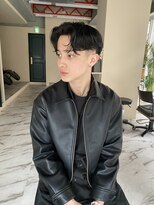 ソラ 表参道(SORA)&nbsp;ニュアンスパーマで作るナチュラルセンターパートスタイル