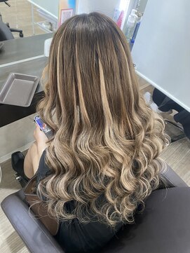 グランディールヘアデザイン(grandir hairdesign) 多めメッシュ！-Yurika-