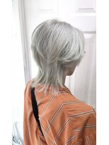 ウーロス(uros.)&nbsp;ホワイト×ウルフ