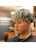 ツイスト×金メッシュ＝最強ヘア（ブリーチ1回男性はお顔剃り眉毛カット有）