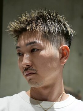 メッツ 原宿(METS) MEN'S/ハイライト×ベリーショート×フェード/短髪&金メッシュ