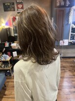 ロイズ ヘアデザイン アンド スパ(LOES) 白髪ぼかしハイライト×ミディアムレイヤーカット